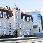 Diamond W Bialym Dworku Hotel