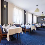 Diamond W Bialym Dworku