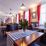 Hotel Diamond W Bialym Dworku Rumia