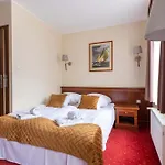 Hotel Diamond W Bialym Dworku