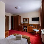 Diamond W Bialym Dworku *