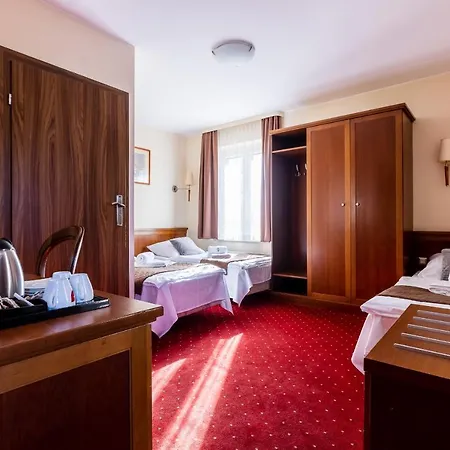 Diamond W Bialym Dworku Hotel