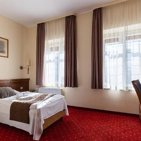 Hotel Diamond W Białym Dworku