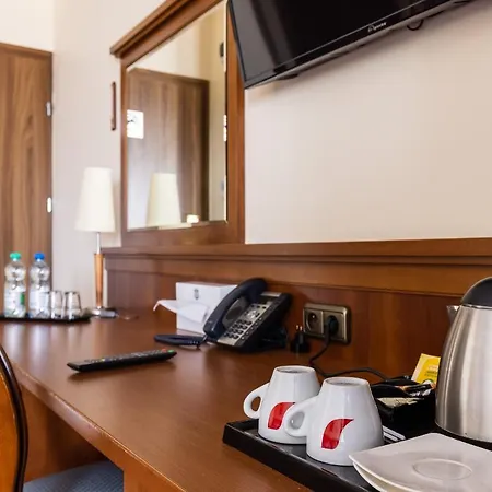 Hotel Diamond W Bialym Dworku Rumia