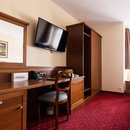 Diamond W Bialym Dworku Hotel Rumia