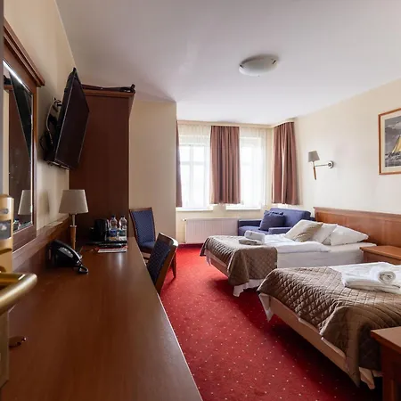 Diamond W Bialym Dworku