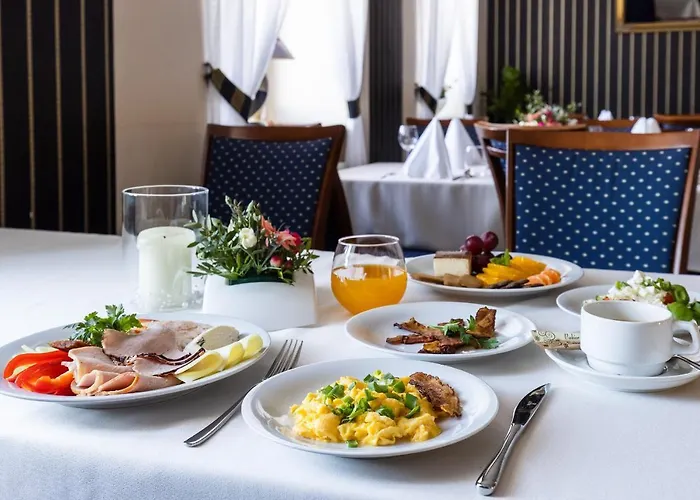 Diamond W Bialym Dworku Отель *