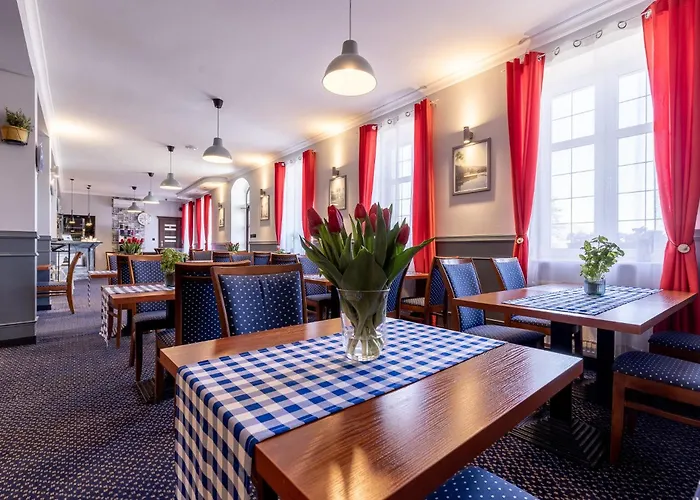 Hotel Diamond W Bialym Dworku Rumia