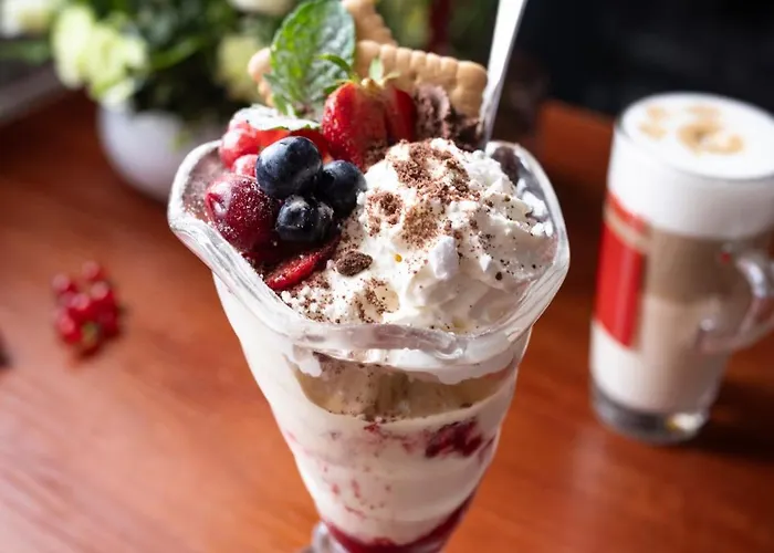 Отель Diamond W Bialym Dworku *