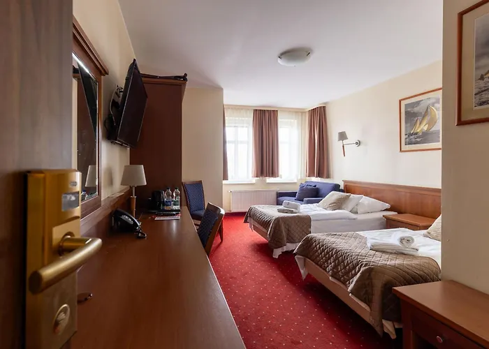 Diamond W Bialym Dworku