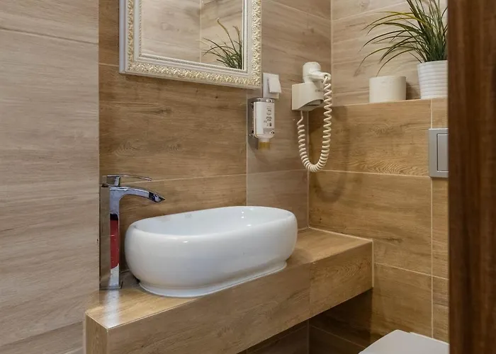 Diamond W Bialym Dworku