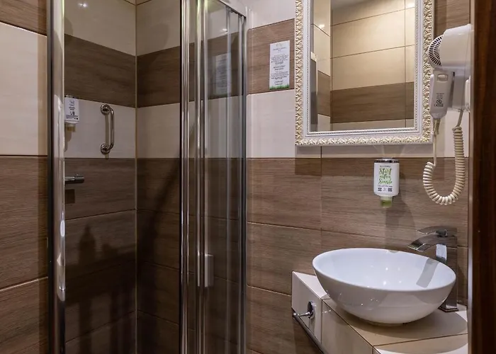 Hotel Diamond W Bialym Dworku *