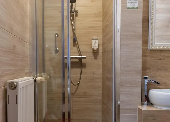 Diamond W Bialym Dworku Hotel Rumia