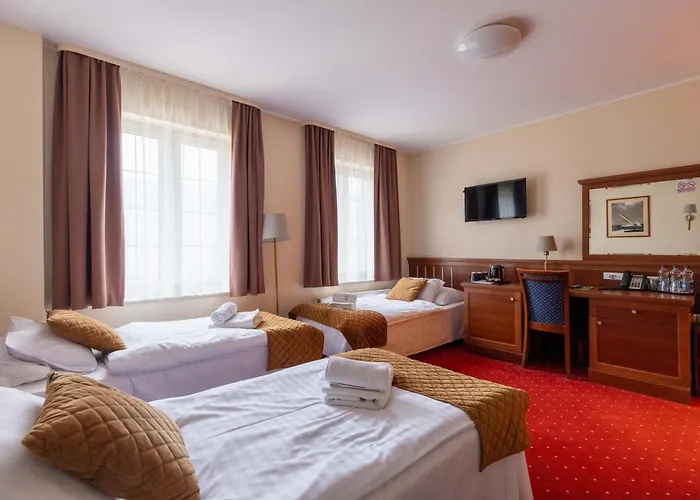 Hotel Diamond W Bialym Dworku Rumia